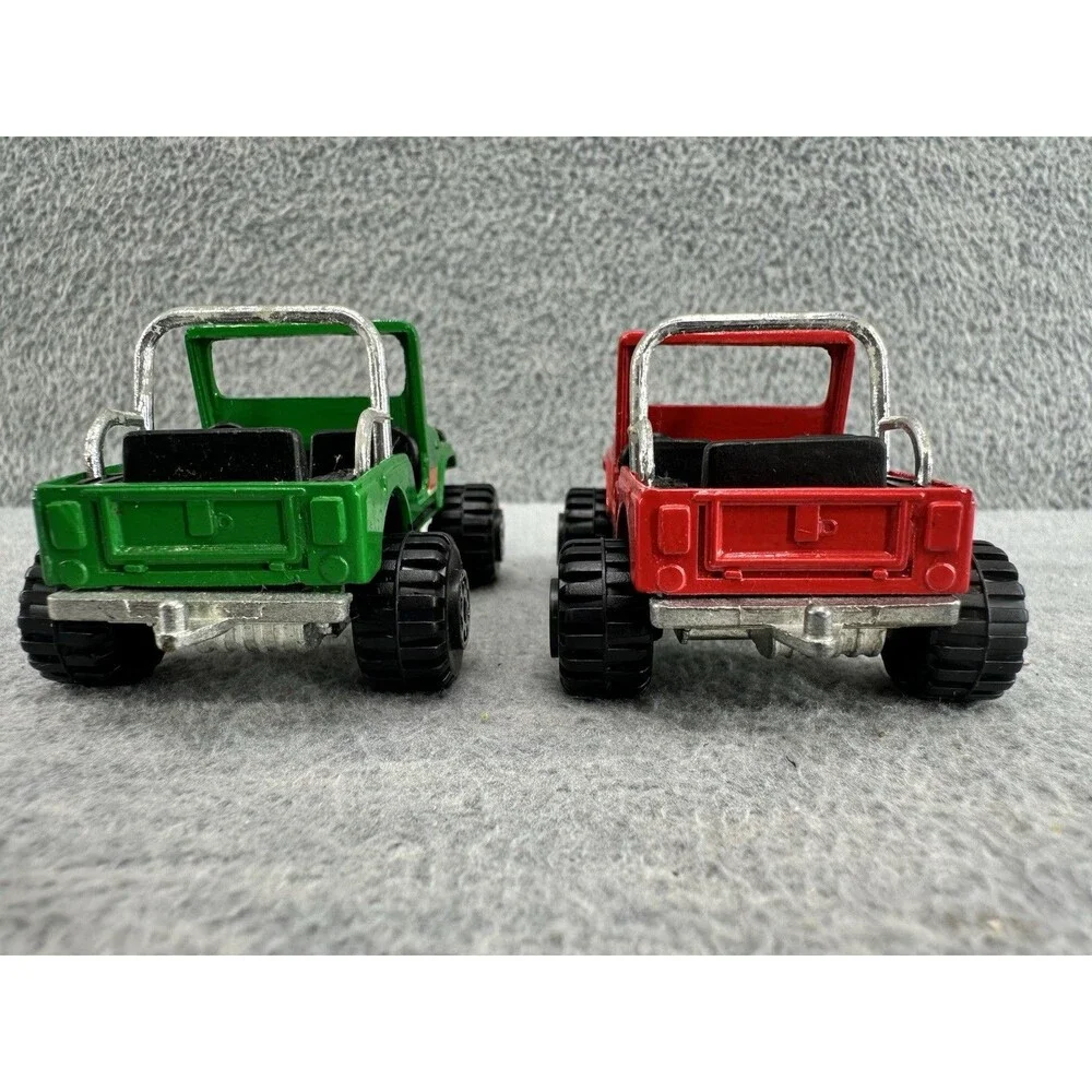 ROAD CHAMPS Coyotes Off Roader 4X4 Jeep Lof of 2 T5